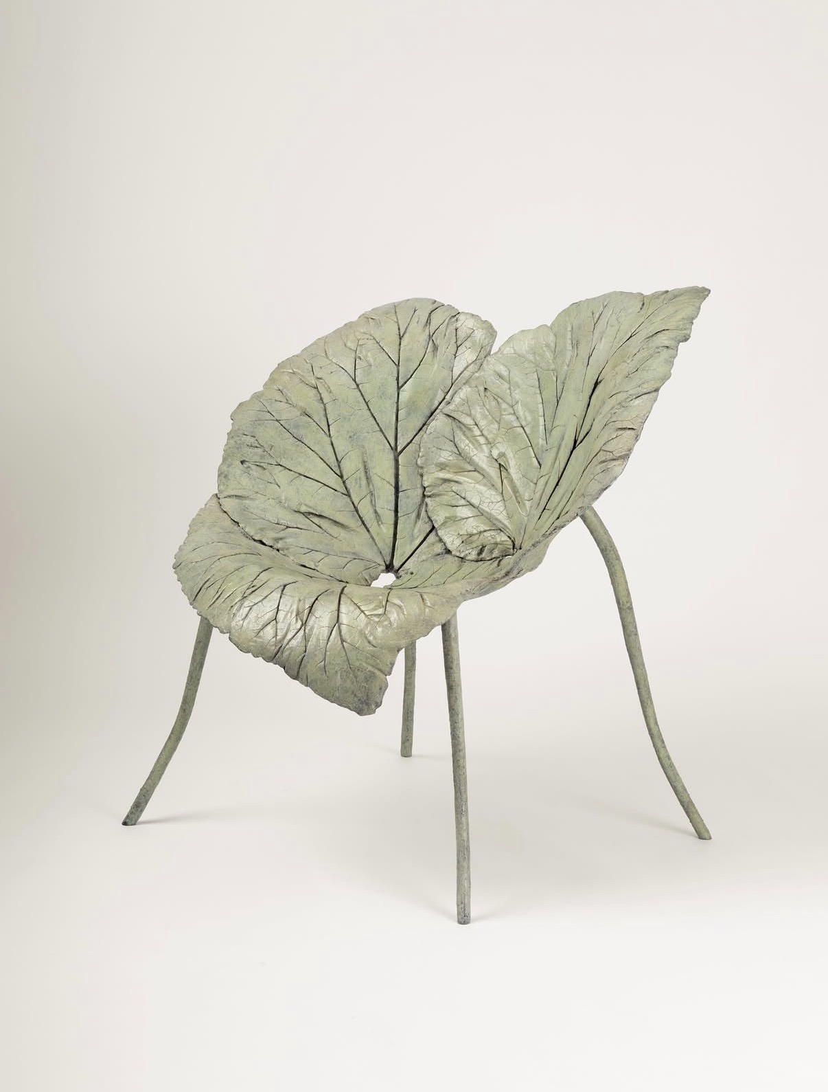 Follia Throne